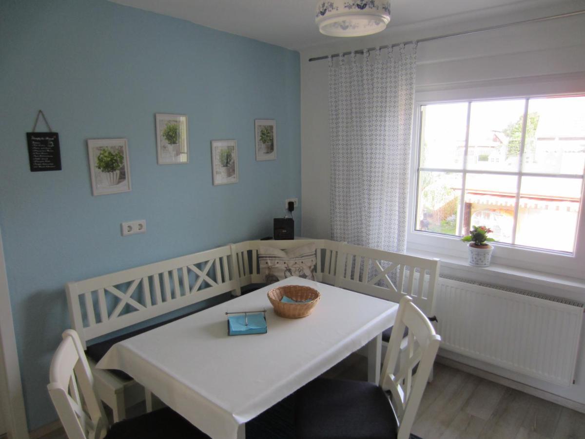 Ferienwohnung Bienwald Mit Pool Fuer 4 - 6 Personen Mit 3 Schlafzimmern Grobitz Dış mekan fotoğraf